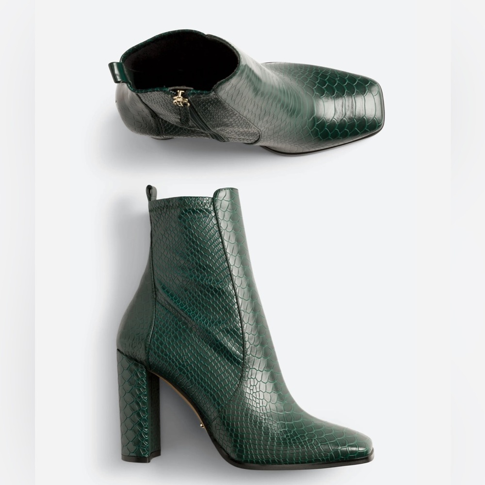 ALDO
Aurla Heeled Bootie - Green Snakeskin